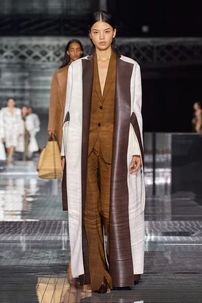 Look 6